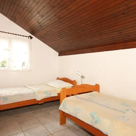Appartamento Milna 8895a Rukavac (Vis)
